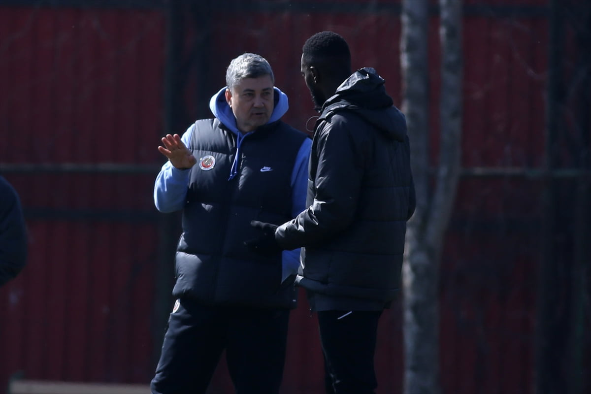 Gençlerbirliği, Ziraat Türkiye Kupası B Grubu'nun 4. haftasında deplasmanda Aliağa Futbol ile...