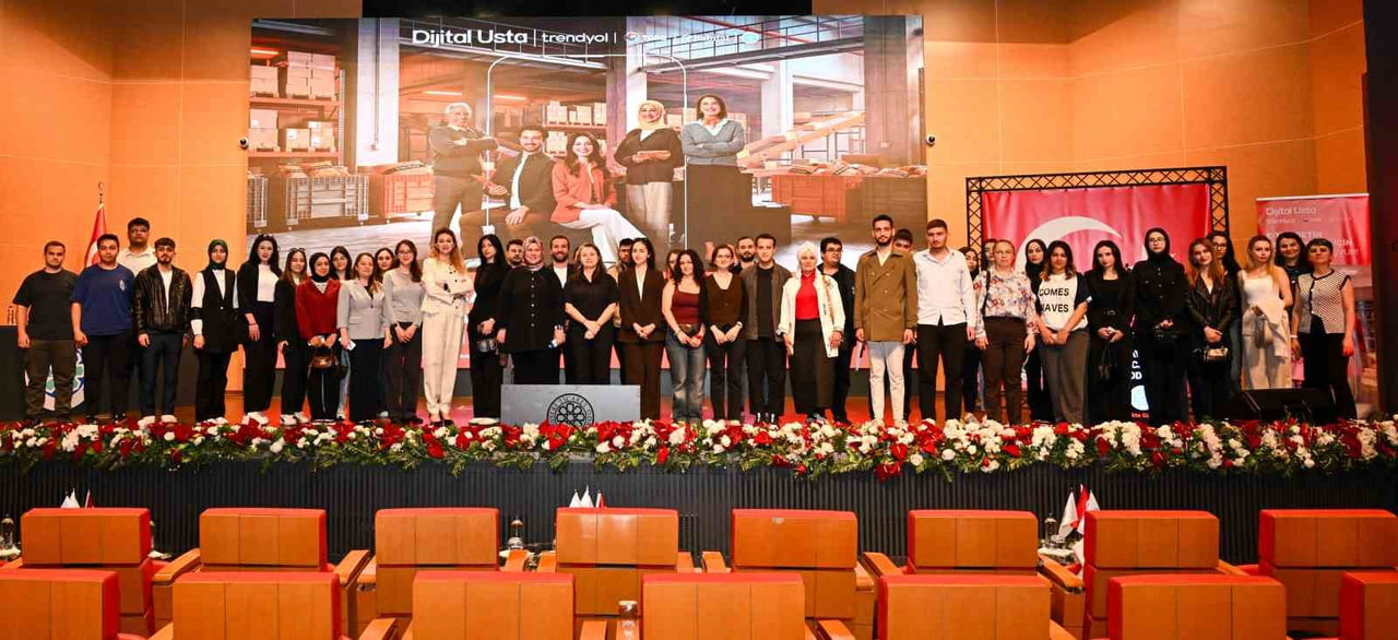 GENÇLERİN DİJİTAL YETKİNLİKLERİNİ ARTIRARAK KOBİ'LERİN E-TİCARET VE E-İHRACATA KATILIM SÜREÇLERİNE...