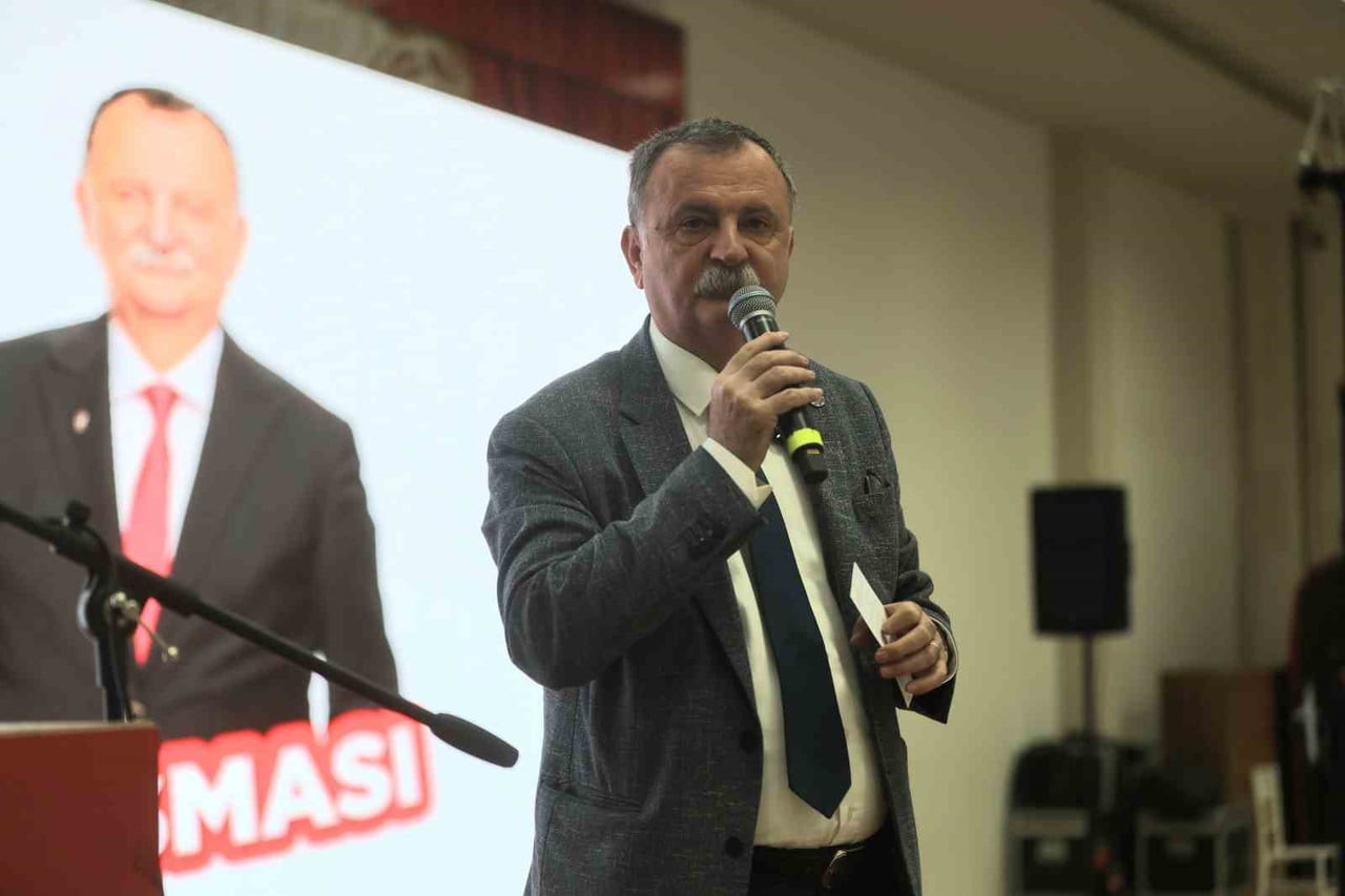 GENÇLERİN EĞİTİM HAYATINA DESTEK VERMEYİ SOSYAL BELEDİYECİLİĞİN EN ÖNEMLİ UNSURLARINDAN BİRİ...