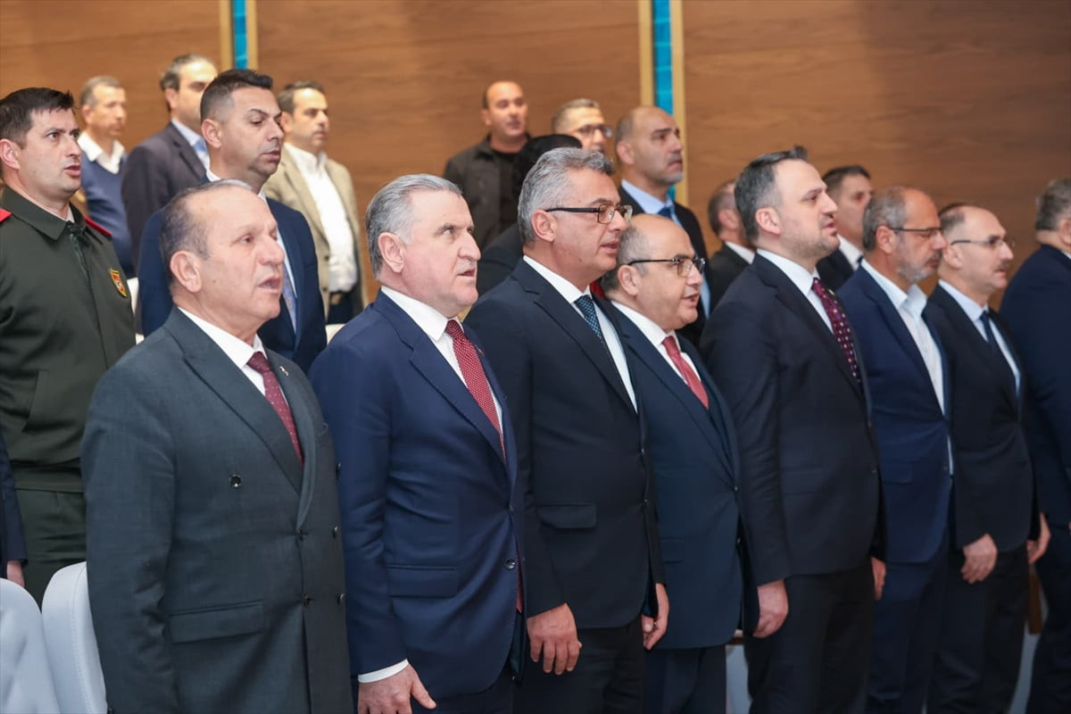 Gençlik ve Spor Bakanı Osman Aşkın Bak (sol 2), çeşitli temaslarda bulunmak üzere gittiği üzere...