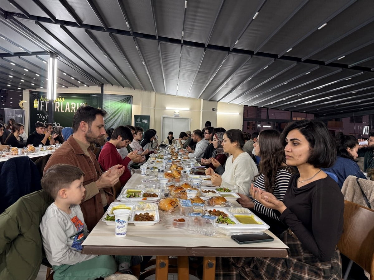 Gençlik ve Spor Bakanlığı Gençlik Hizmetleri Genel Müdürlüğünce üniversite öğrencilerine yönelik...