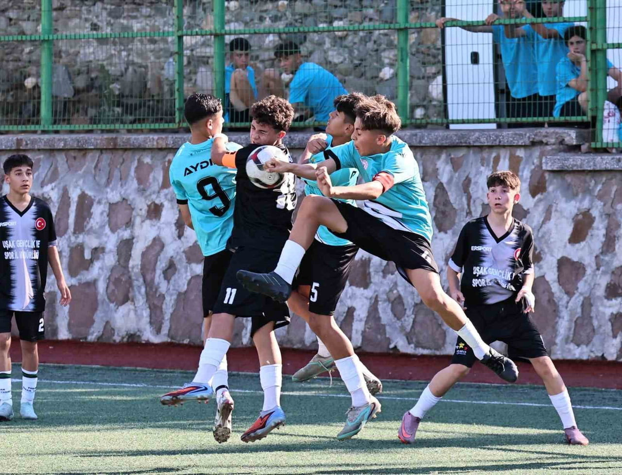 GENÇLİK VE SPOR BAKANLIĞI TARAFINDAN DÜZENLENEN ANADOLU YILDIZLAR LİGİ (ANALİG) FUTBOL 1. ETAP 2....