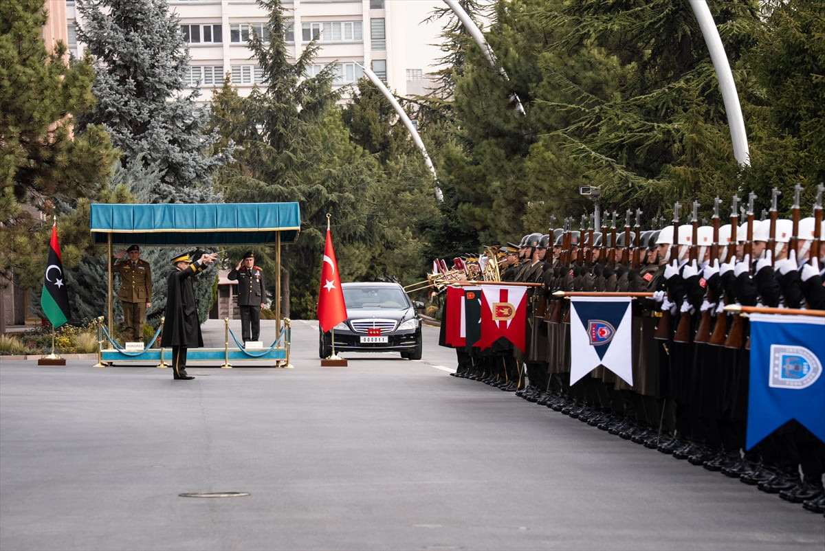 Genelkurmay Başkanı Orgeneral Selçuk Bayraktaroğlu, Libya Genelkurmay Başkan Vekili Korgeneral...