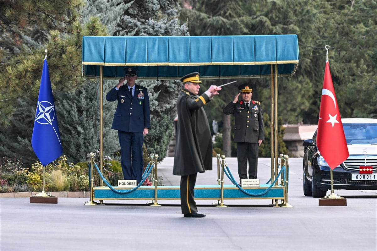 Genelkurmay Başkanı Orgeneral Selçuk Bayraktaroğlu, resmi davetlisi olarak Türkiye'yi ziyaret eden...