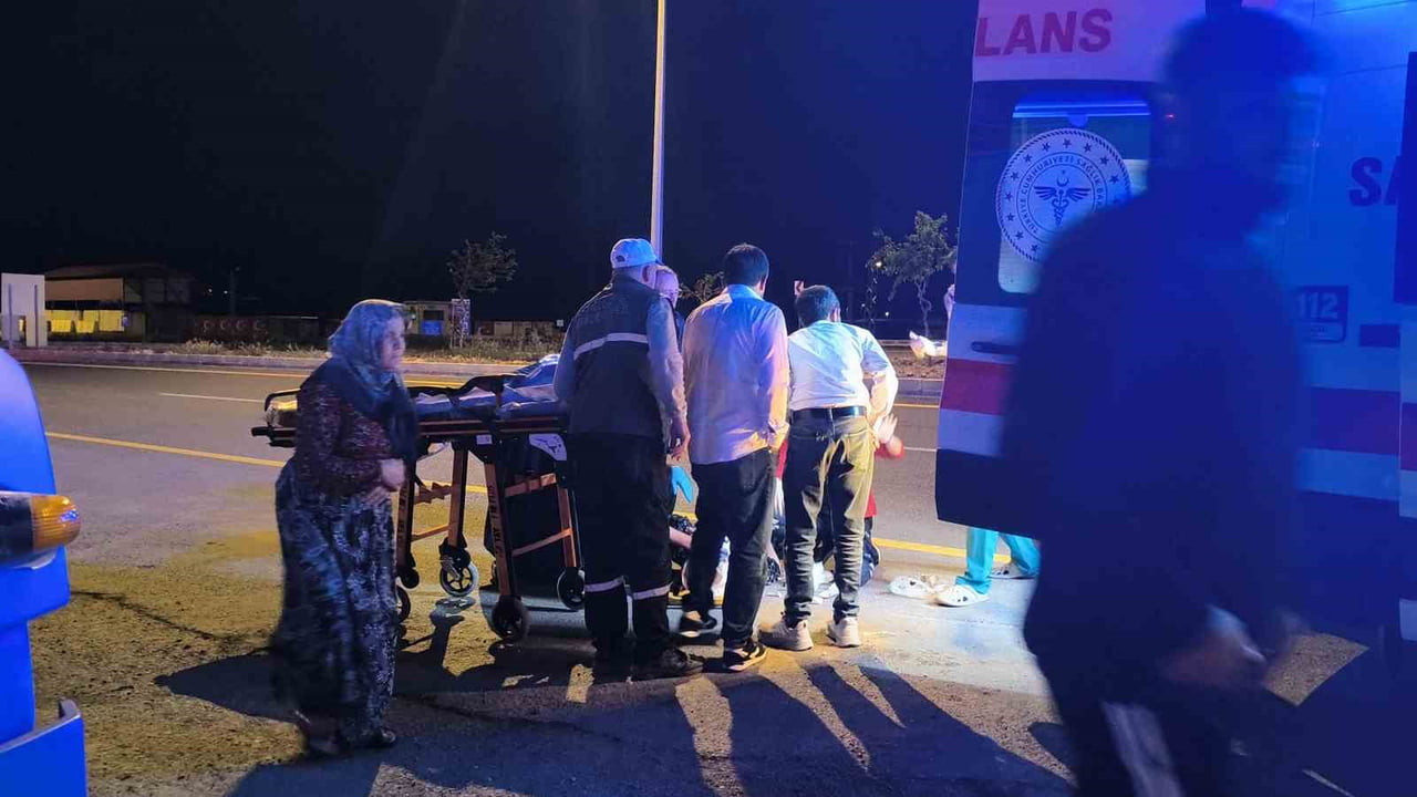 GERCÜŞ ÇEVRE YOLUNDA FECİ KAZA: DÜĞÜN DÖNÜŞÜ FACİASI, 6 YARALI