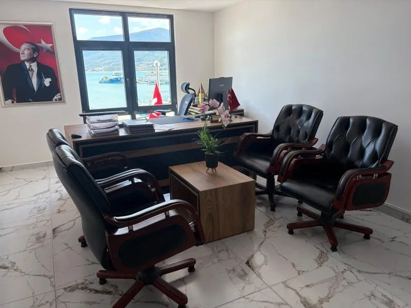 GERZE'DE UZUN YILLAR ATIL DURUMDA KALAN BİNA, TAMAMLANAN ÇALIŞMALARIN ARDINDAN KAMU HİZMETİNE...