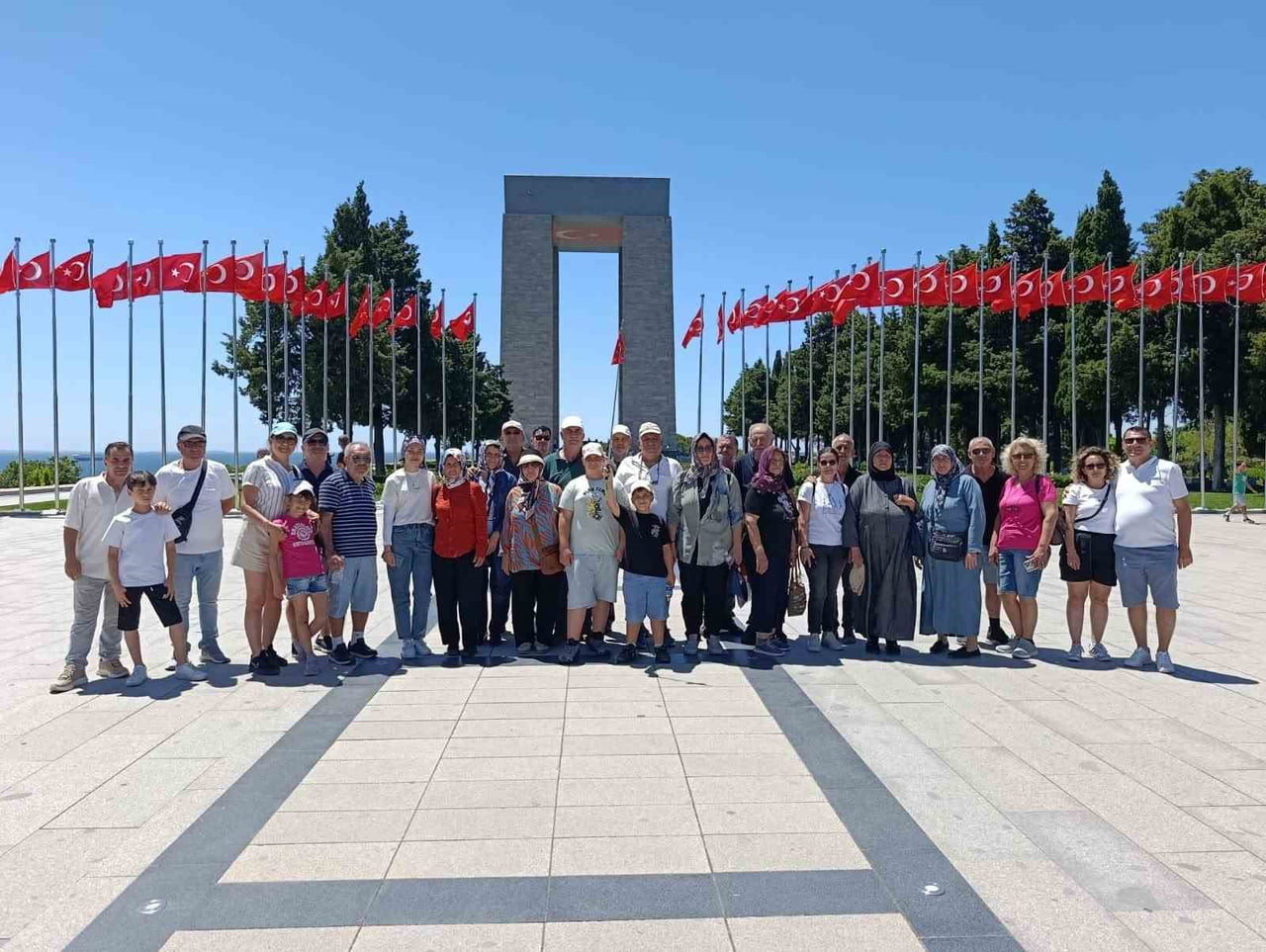 GEZİYE KATILANLAR