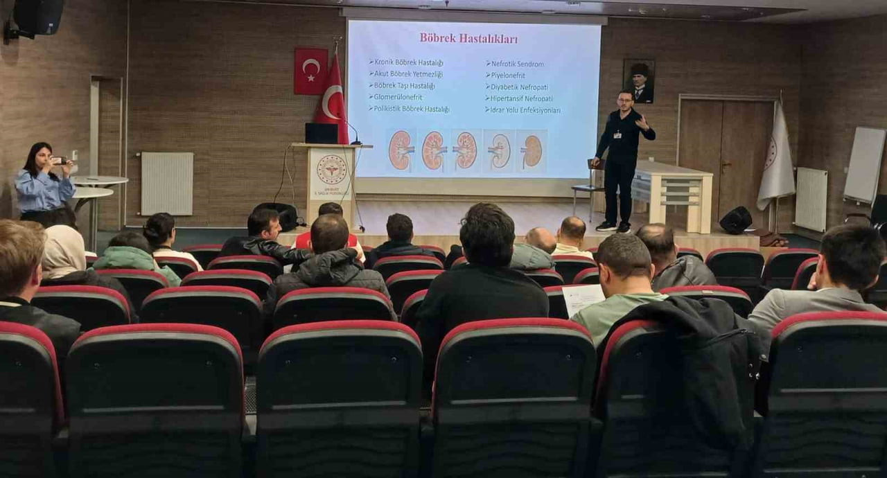 GÖÇ İDARESİ PERSONELLERİNE HALK SAĞLIĞI EĞİTİMİ VERİLDİ