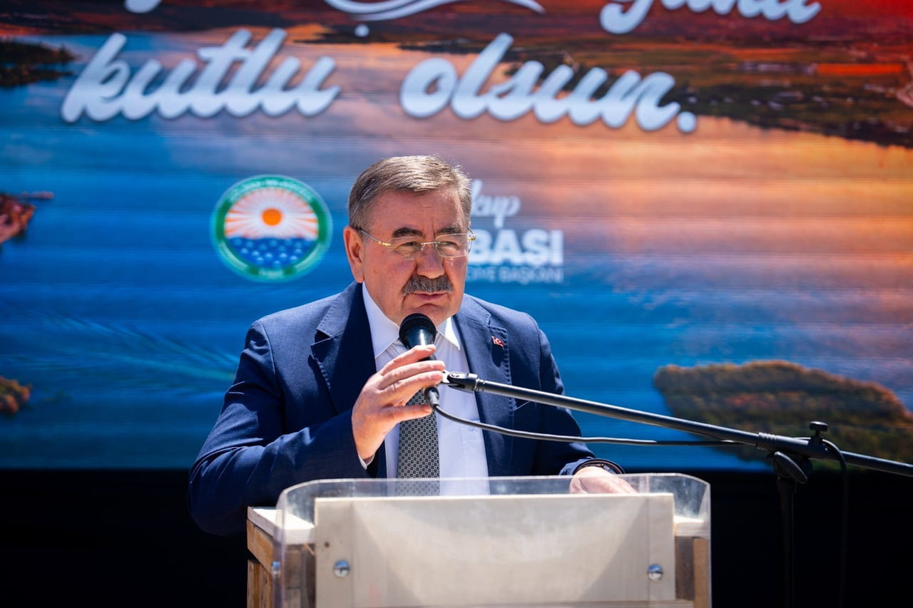 GÖLBAŞI BELEDİYESİ TARAFINDAN DÜNYA ÇEVRE GÜNÜ KAPSAMINDA DÜZENLENEN ÇEVRE ŞENLİĞİ, ÖĞRENCİLERİN...