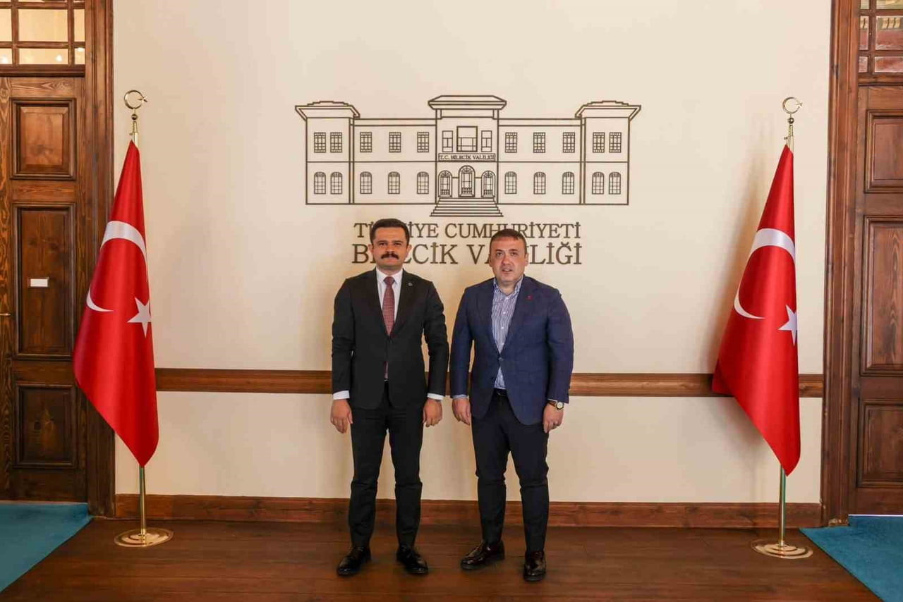 GÖLPAZARI KAYMAKAMI ONUR TİTİZ GÖREVE BAŞLADI