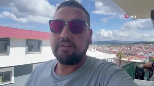 Görenler gözlerine inanamadı: Kayalıktaki dev ahtapotu elleriyle avladı