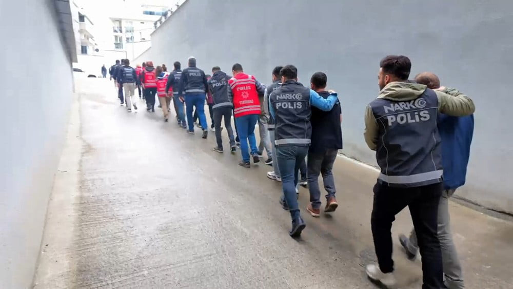 GÖZALTINA ALINAN 20 ŞÜPHELİDEN 16'SI TUTUKLANDI.