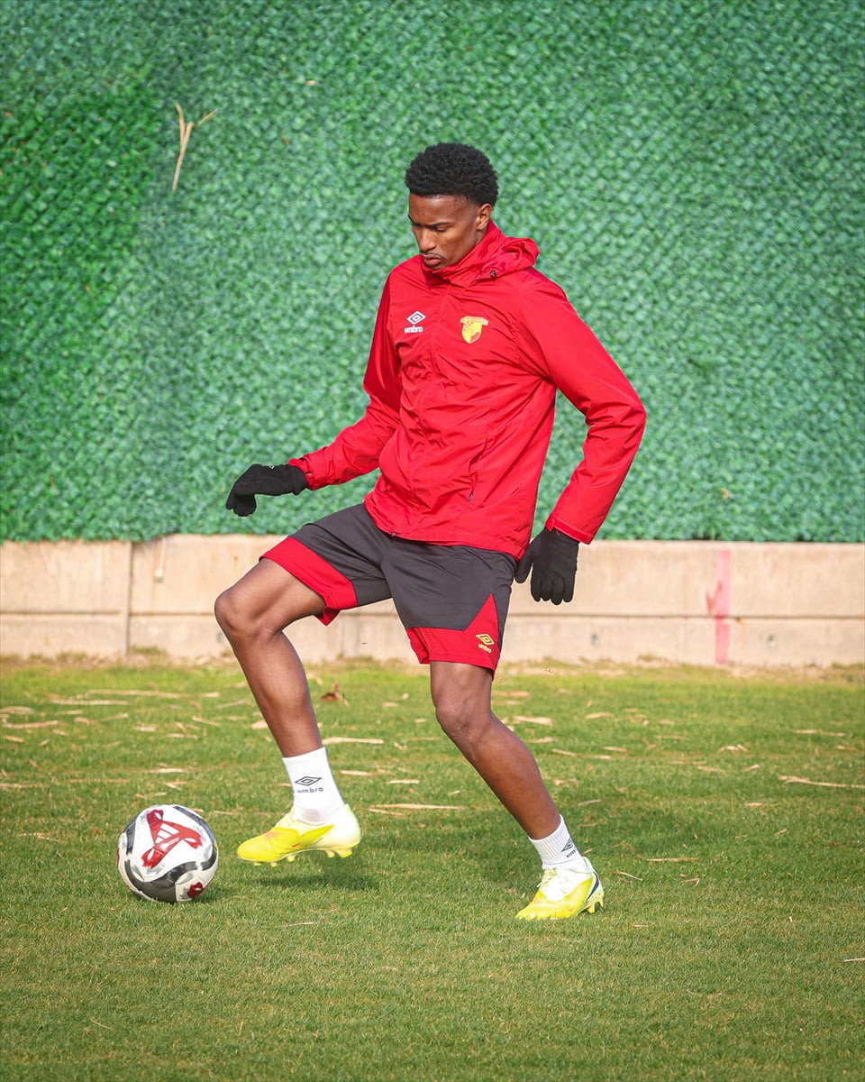 Göztepe, Trendyol Süper Lig'in 20. haftasında 31 Ocak Cumartesi günü sahasında Mısırlı.com.tr...