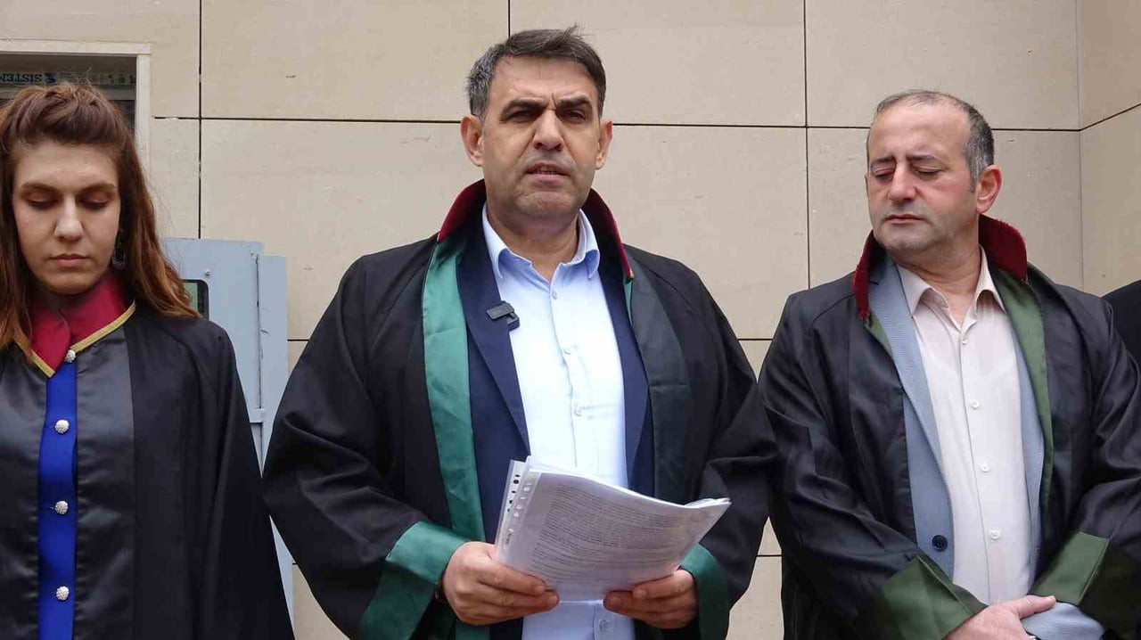 GRUP ADINA AÇIKLAMAYI HUKUKÇULAR DERNEĞİ SİİRT İL TEMSİLCİSİ AVUKAT DİYAEDDİN TEMİZ...