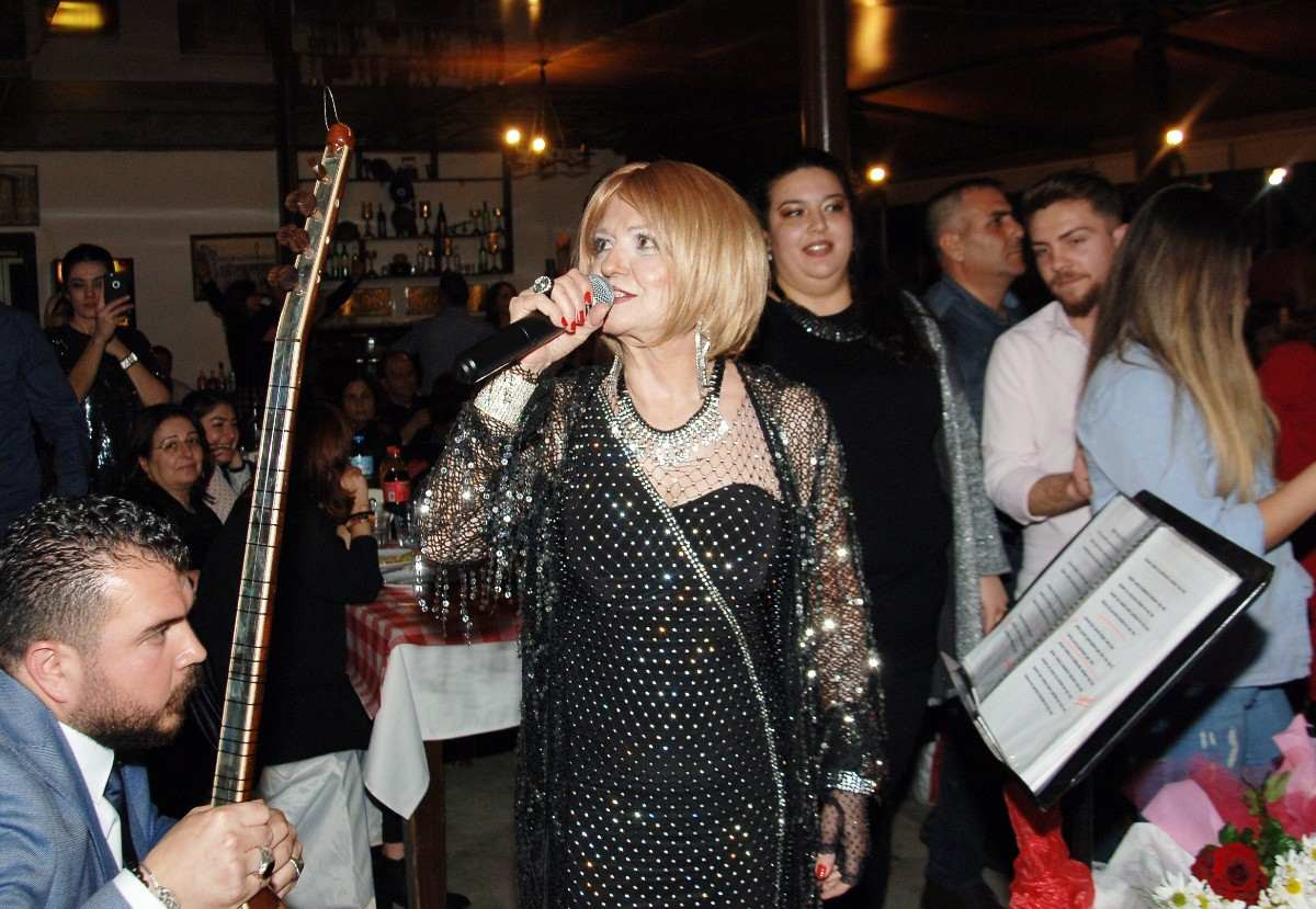 Gülden Karaböcek kimdir