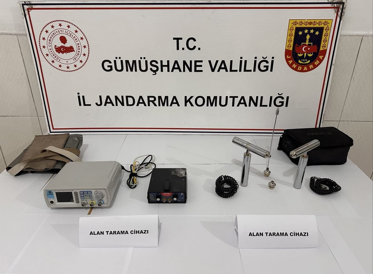 GÜMÜŞHANE’DE KAÇAK KAZI HAZIRLIĞINDA OLAN 2 KİŞİ JANDARMA EKİPLERİNCE SUÇÜSTÜ...