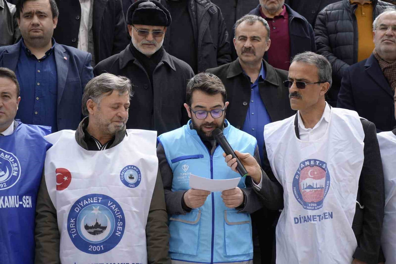 GÜMÜŞHANE’DE SİVİL TOPLUM KURULUŞLARI, MESCİD-İ AKSA VE FİLİSTİN’DE YAŞANANLARA DİKKAT ÇEKMEK...