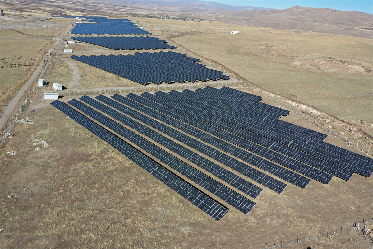 Güneşli gün sayısının fazla olduğu Ağrı'da, Tarım ve Kırsal Kalkınmayı Destekleme Kurumu (TKDK)...