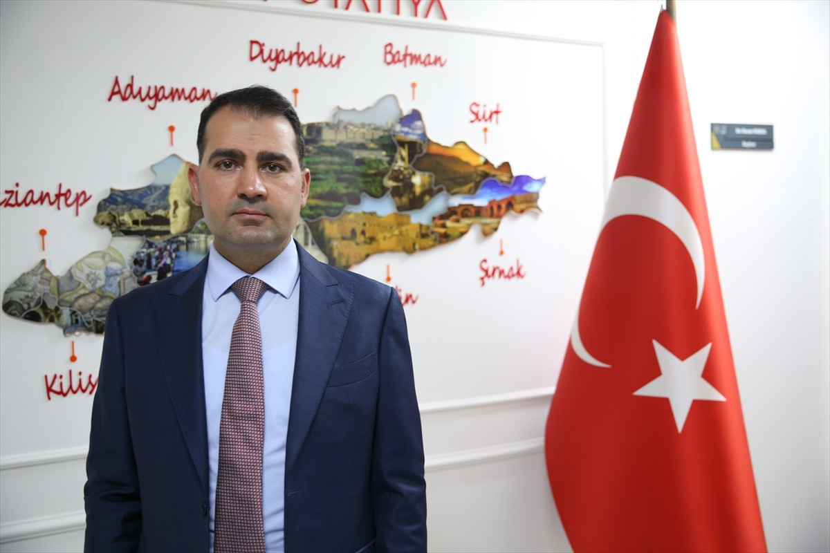 Güneydoğu Anadolu Bölgesi'nin kurak topraklarına 36 yıldır suyla bereket taşıyan Güneydoğu Anadolu...