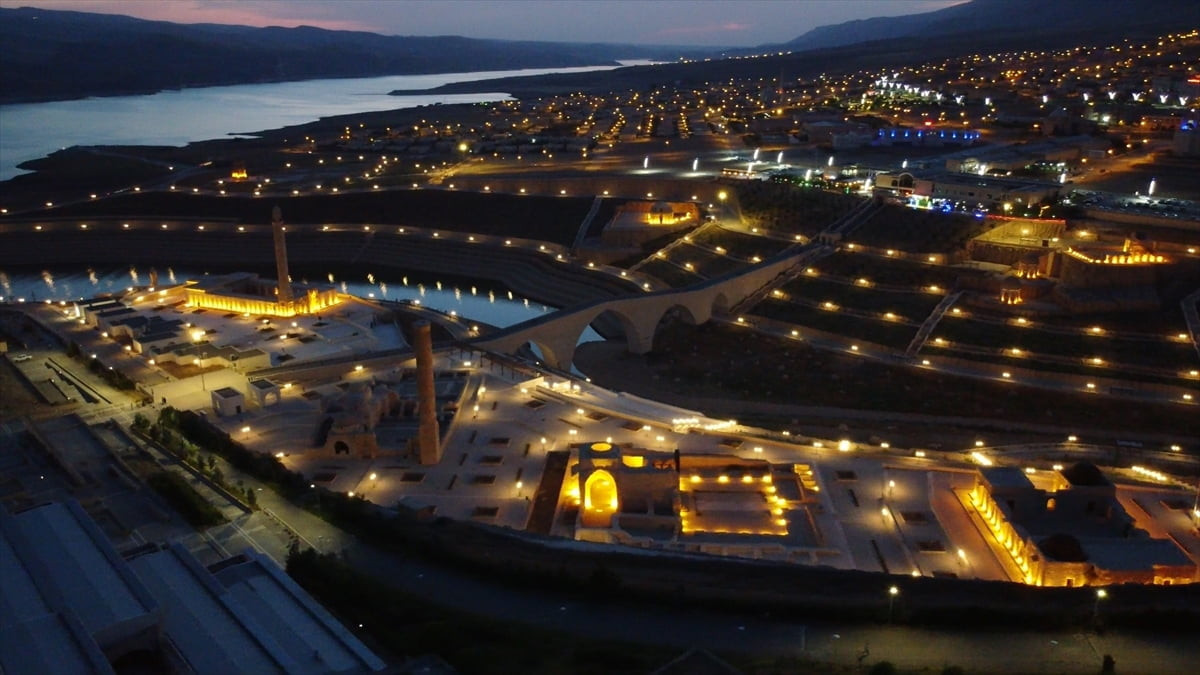 Güneydoğu Anadolu Projesi (GAP) Bölge Kalkınma İdaresi, bölge illerinde yoğun ziyaretçi alan...