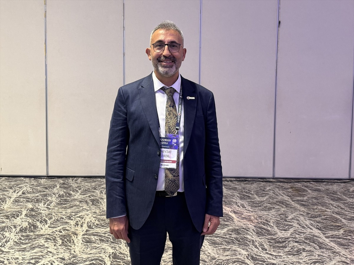 Günümüzde bazı hastalar doktora gitmek yerine öncelikle yapay zekaya danışırken doğru tanı ve...