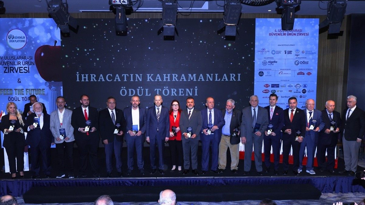 Güvenilir Ürün Platformu tarafından, Türkiye'nin üretim gücünü uluslararası pazarlara taşıyan...