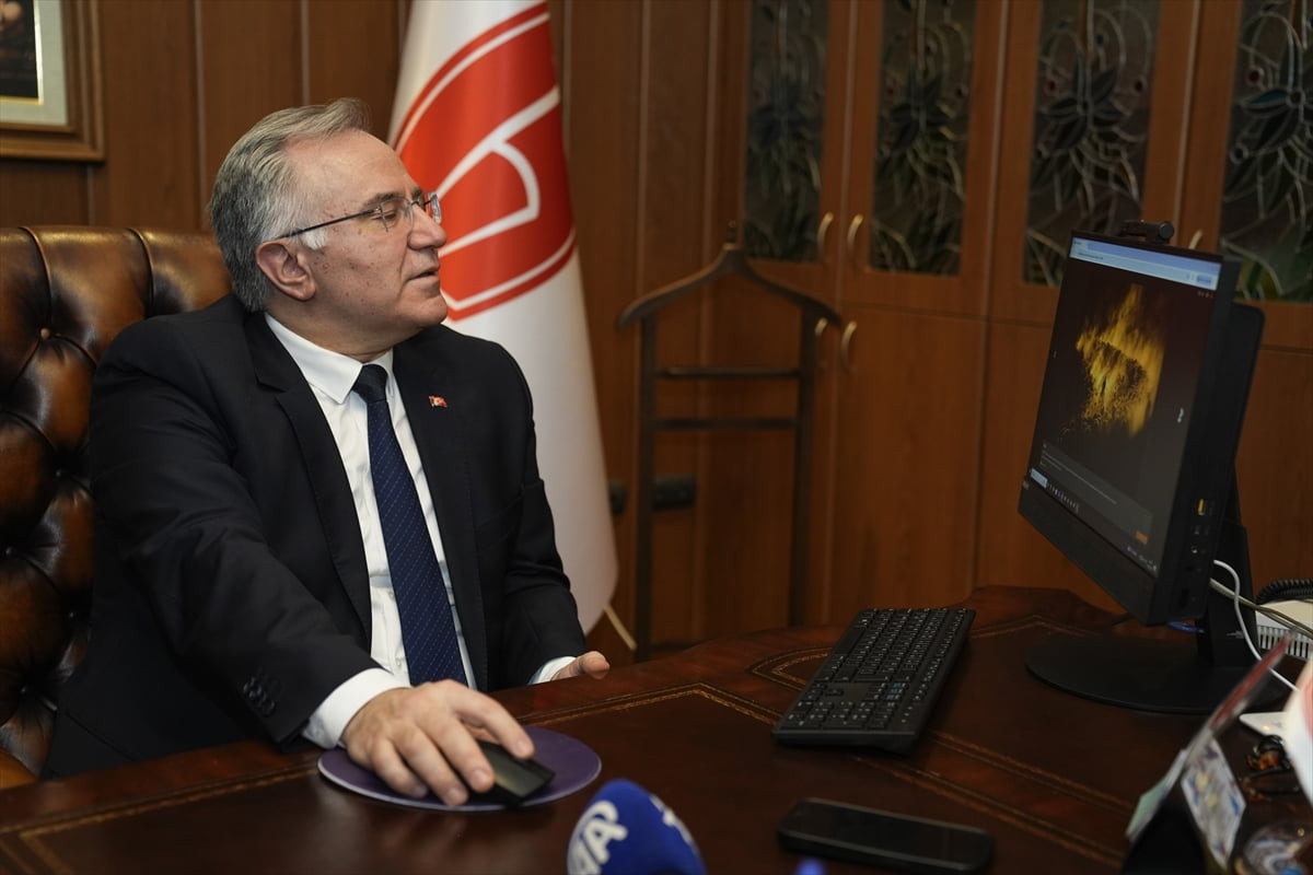 Hacettepe Üniversitesi Rektörü Prof. Dr. Mehmet Cahit Güran, Anadolu Ajansının (AA) gözünden...