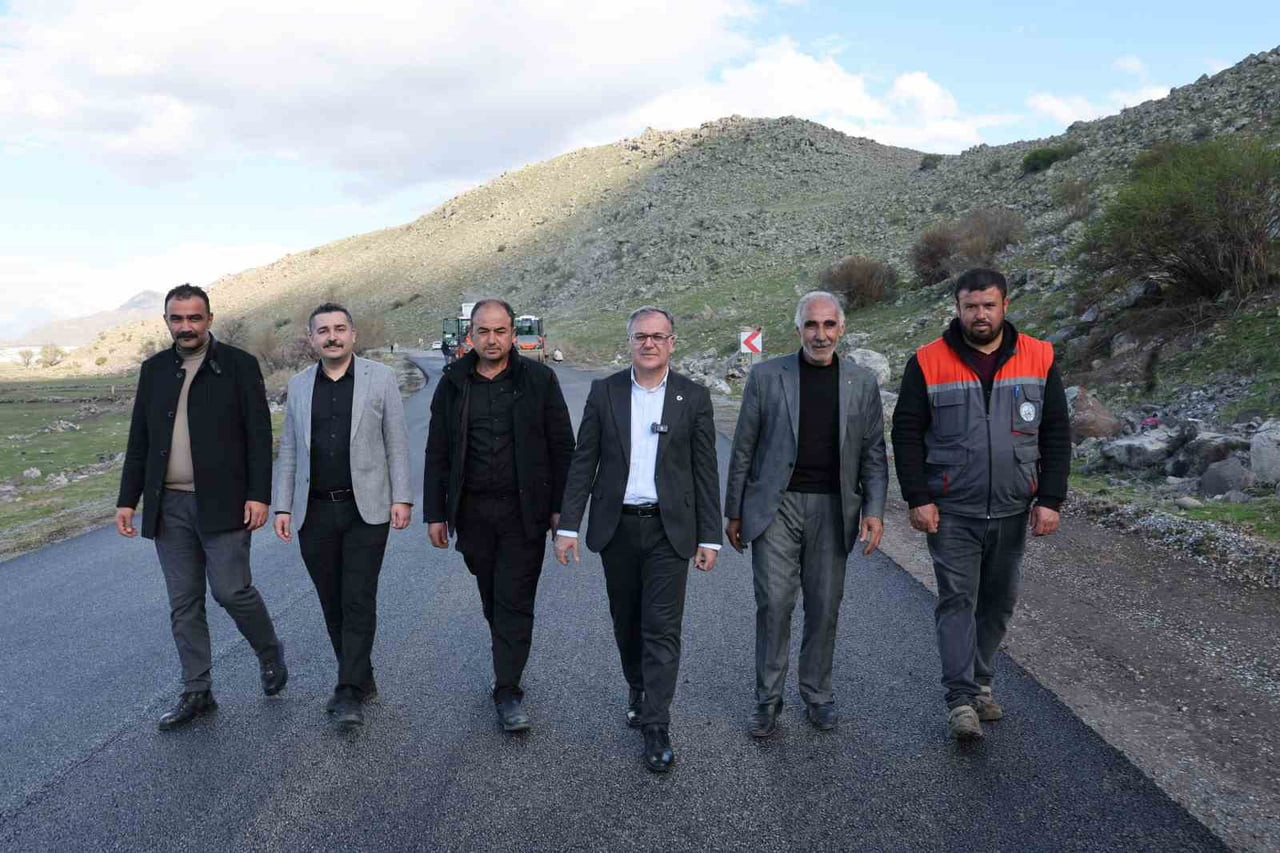 HACILAR BELEDİYE BAŞKANI BİLAL ÖZDOĞAN; HÜRMETÇİ MAHALLESİ İLE GELBULA MEVKİİ ARASINDA KAYSERİ...