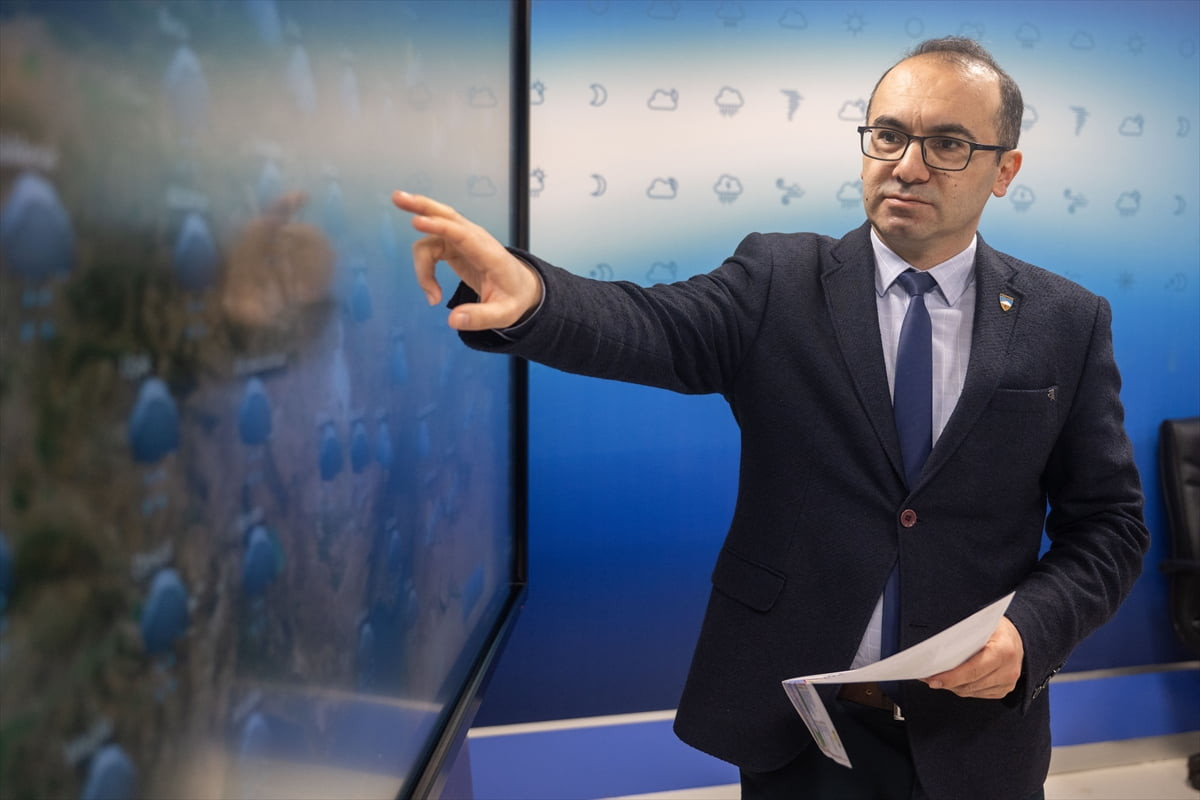 Hafta sonu yurt genelinde yeni yağışlı sistem hakim olacak. Çevre, Şehircilik ve İklim Değişikliği...