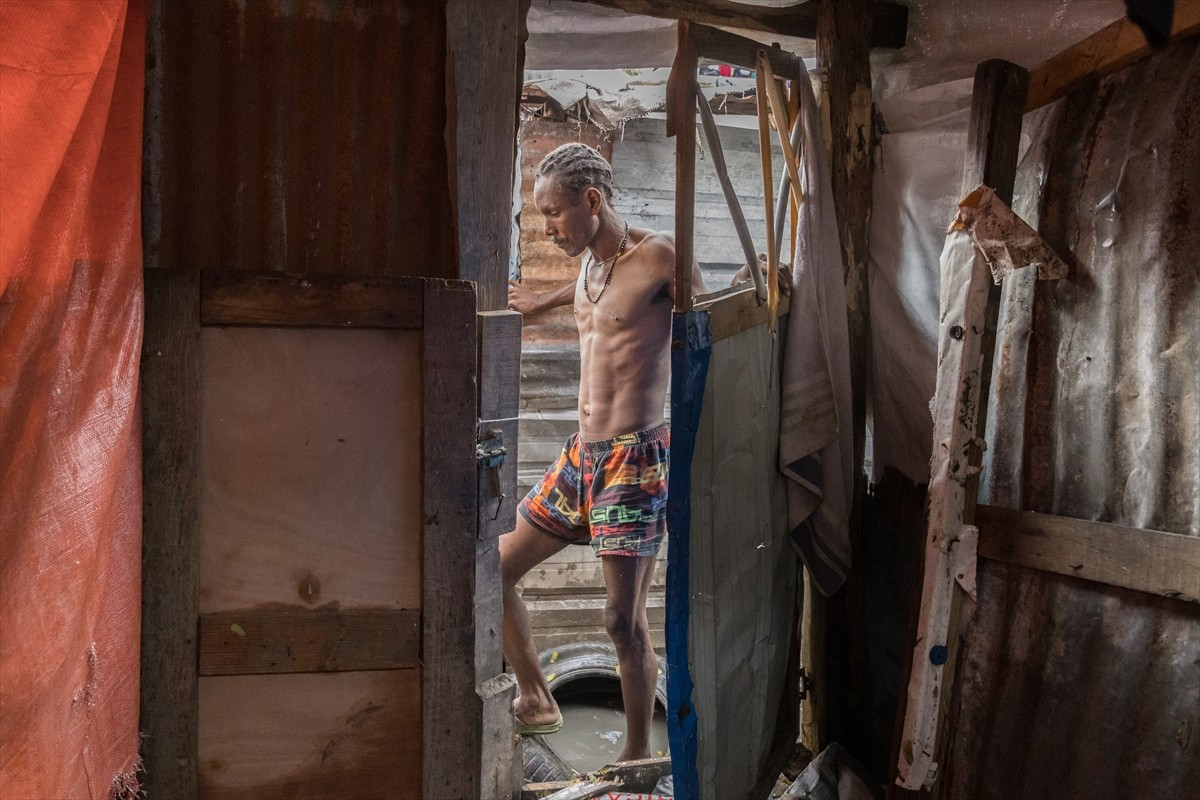 Haiti'nin güneyinde, Melissa Kasırgası'nın neden olduğu sel sonucu La Digue Nehri'nin taşması ve...