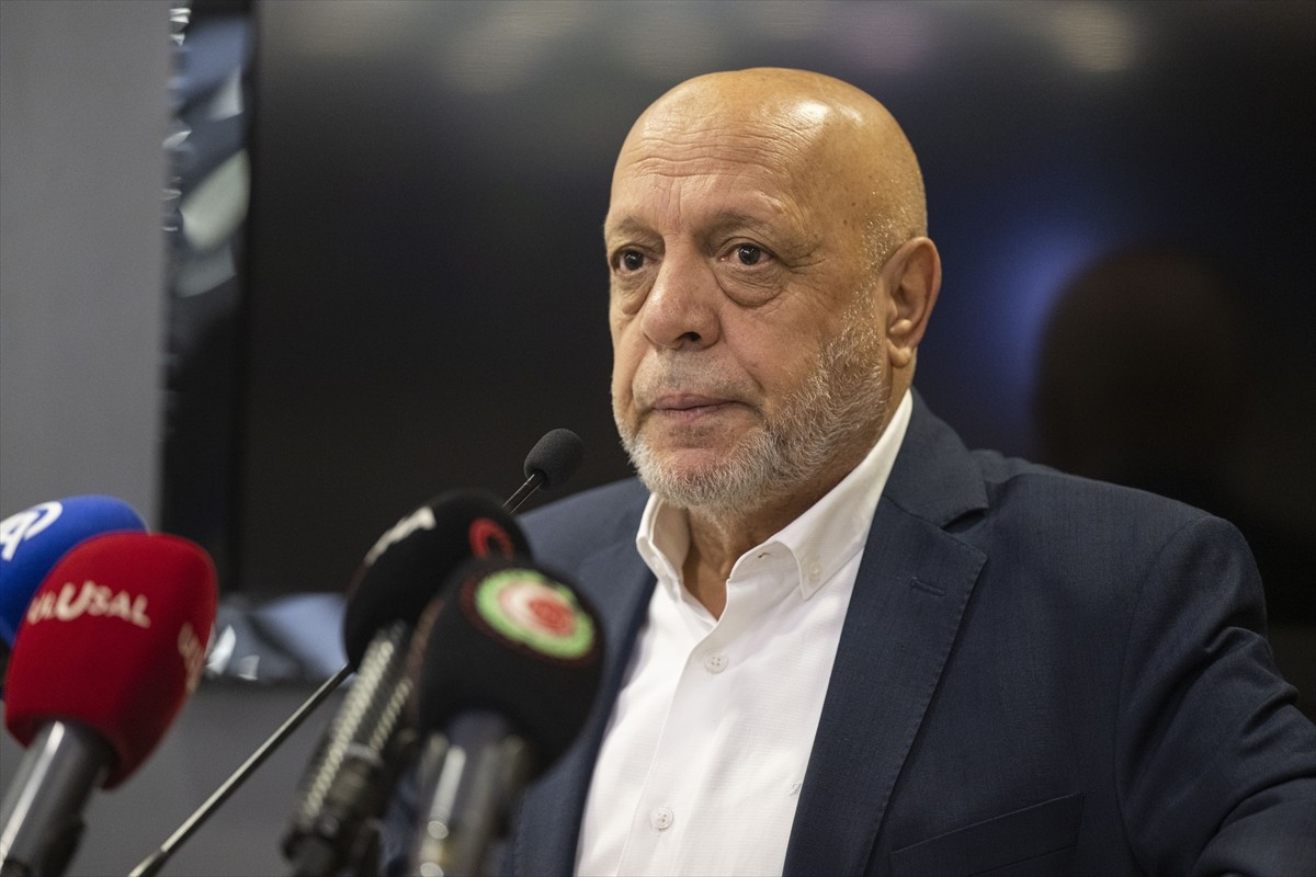  HAK-İŞ Genel Başkanı Mahmut Arslan, Konfederasyonun genel merkezinde, 18 Eylül Uluslararası Eşit...