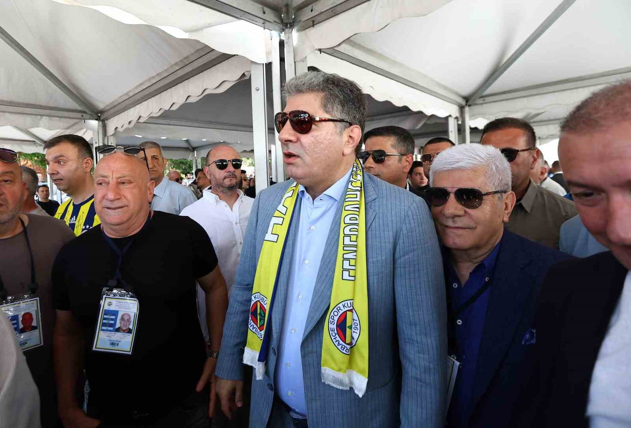 HAKAN SAFİ SEÇİM ALANINA GELDİ