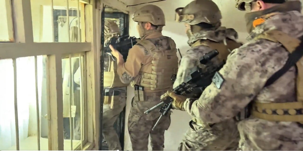 HAKKARİ VE VAN'DA ‘TEFECİLİK’ SUÇUNA YÖNELİK DÜZENLENEN EŞ ZAMANLI OPERASYONDA 14 ŞÜPHELİ...
