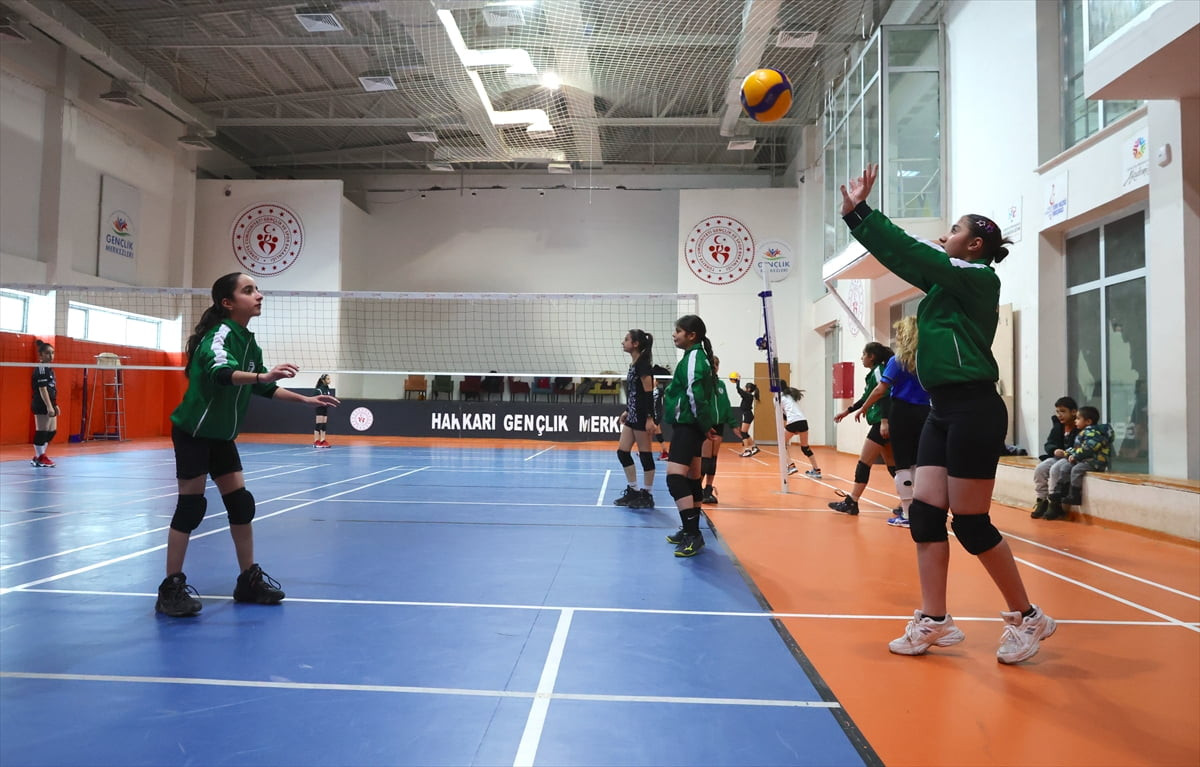 Hakkari'de yaptığı faaliyetlerle zararlı alışkanlık ve bağımlılığa karşı farkındalığı artırmaya...