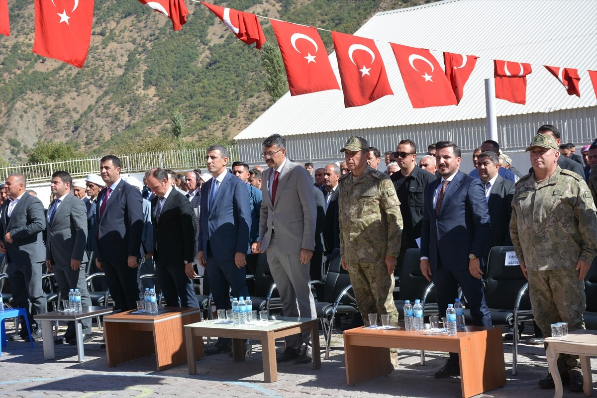 Hakkari'nin Şemdinli ilçesinde Müstakil Sanayici ve İşadamları Derneği (MÜSİAD) tarafından...