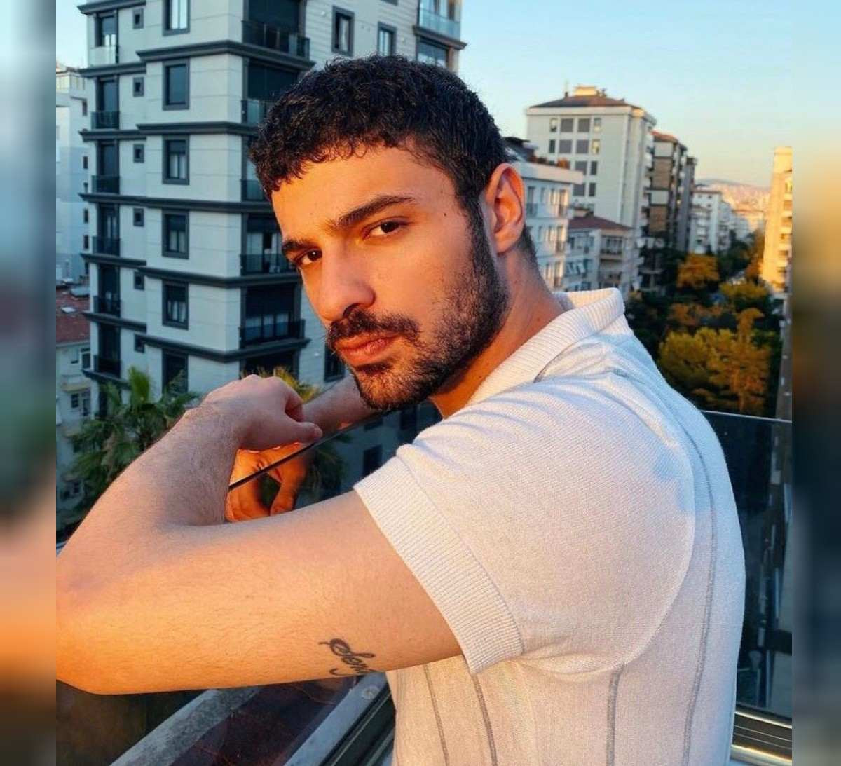 Halit Özgür Sarı