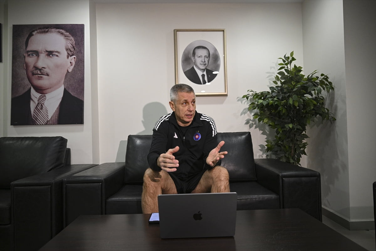 Halkbank Erkek Voleybol Takımı Başantrenörü Radostin Stoytchev, Anadolu Ajansının (AA) gözünden...