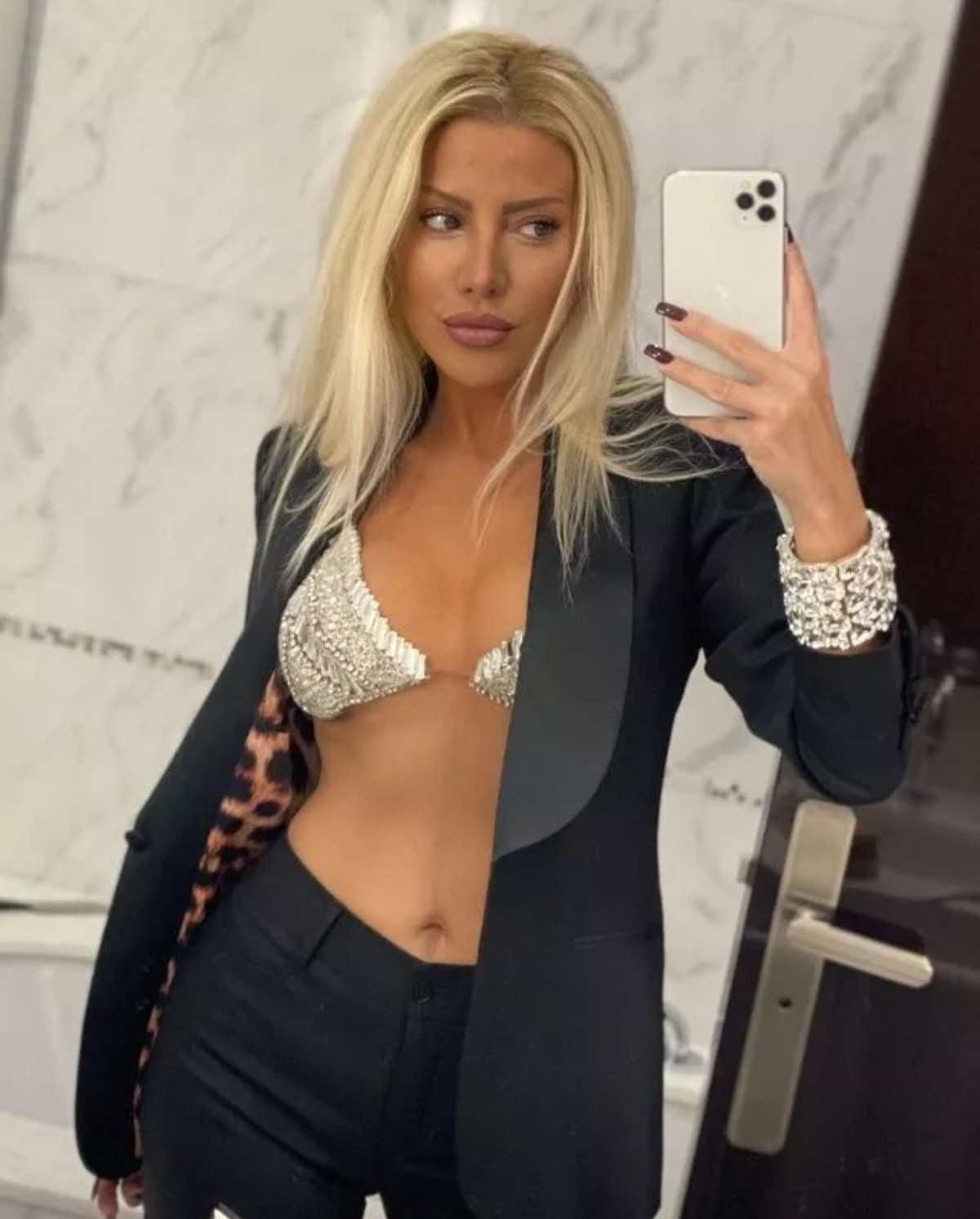 Hande Sarıoğlu