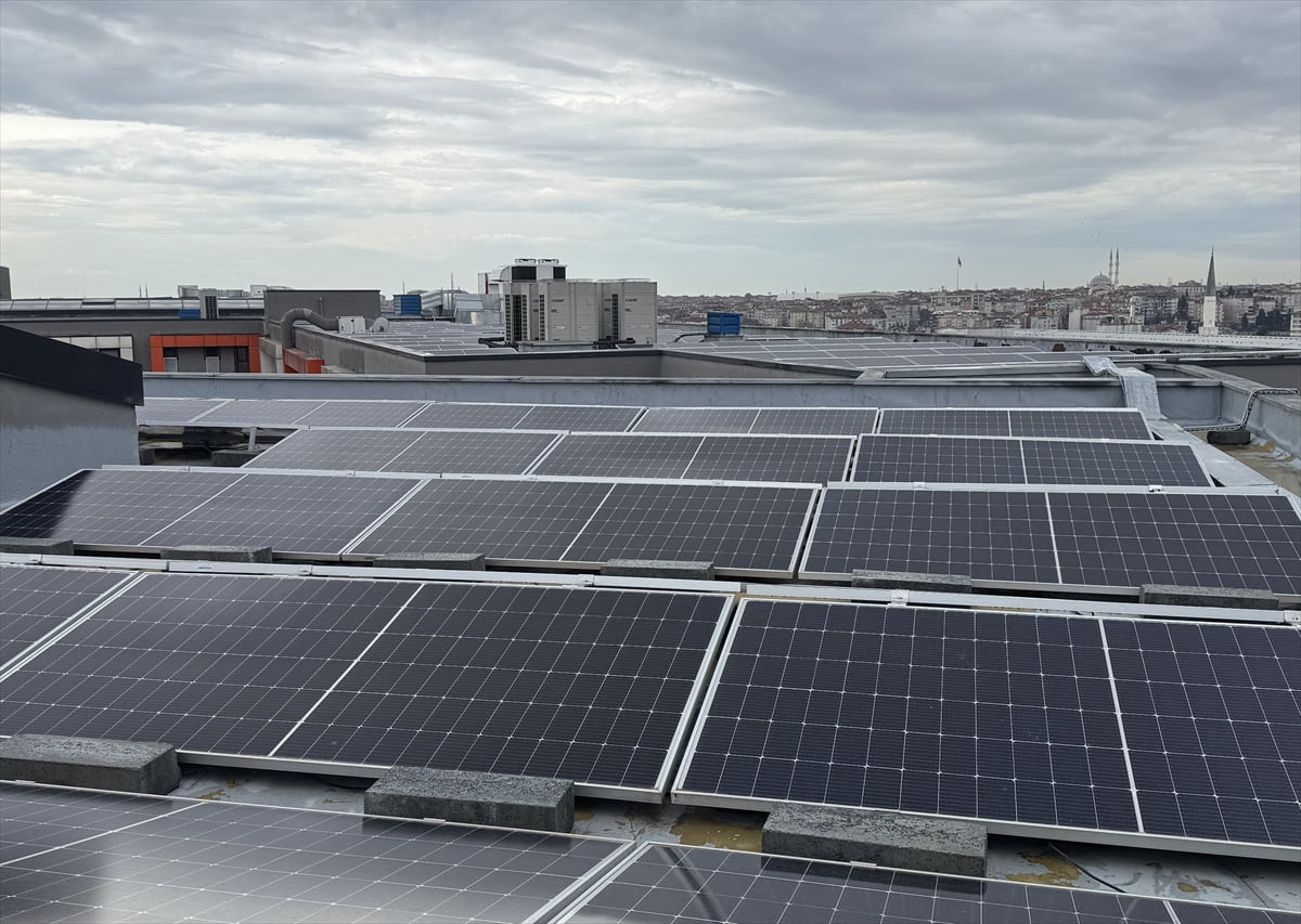 Hanelerin elektrik giderlerini karşılayabilen ve çevresel açıdan olumlu etki sağlayan çatı üstü...