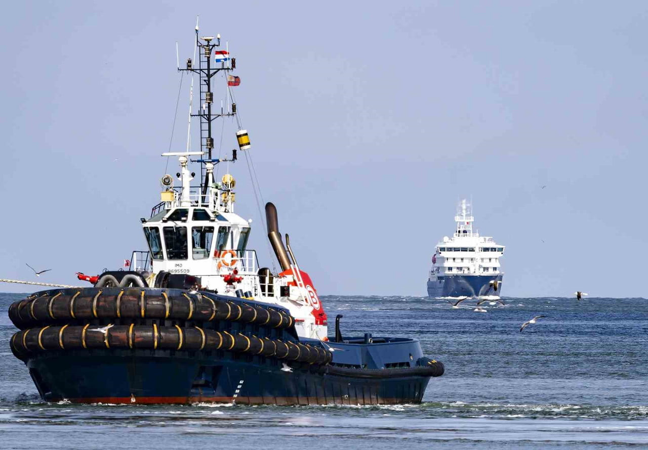 HANTAVİRÜS SALGINININ ORTAYA ÇIKTIĞI MV HONDİUS YOLCU GEMİSİ HOLLANDA'YA GELDİ.