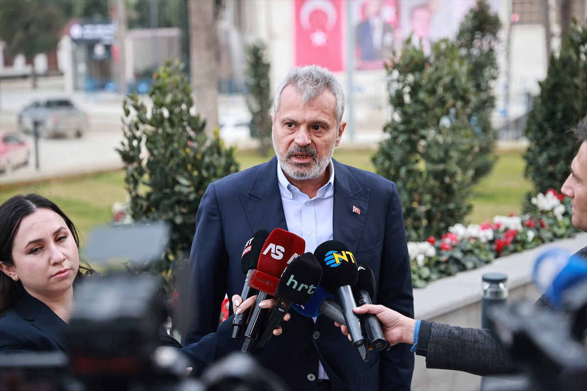 Hatay Büyükşehir Belediye Başkanı Mehmet Öntürk, Kahramanmaraş merkezli 6 Şubat 2023'teki...