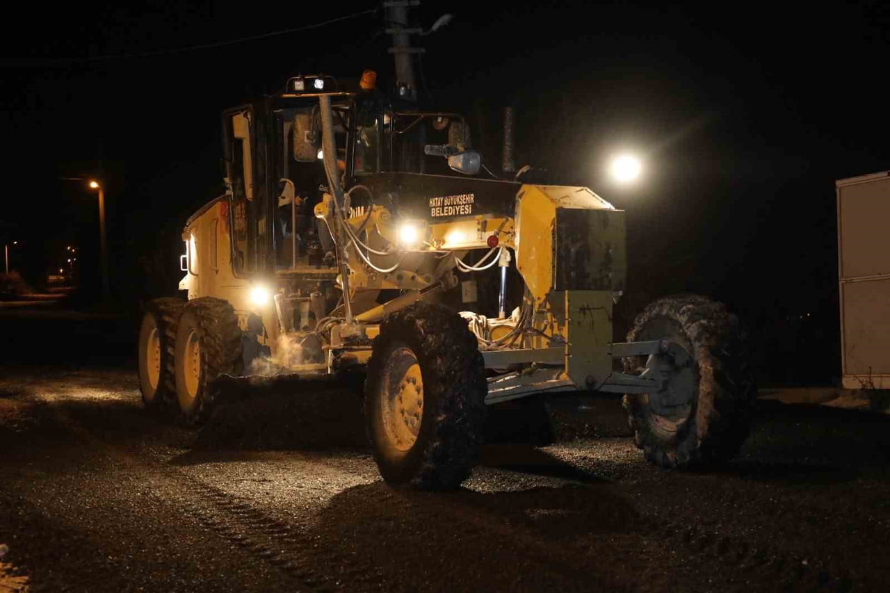 HATAY BÜYÜKŞEHİR BELEDİYESİ İLE ANTAKYA BELEDİYESİ, YOL SORUNLARININ GİDERİLMESİNE YÖNELİK...