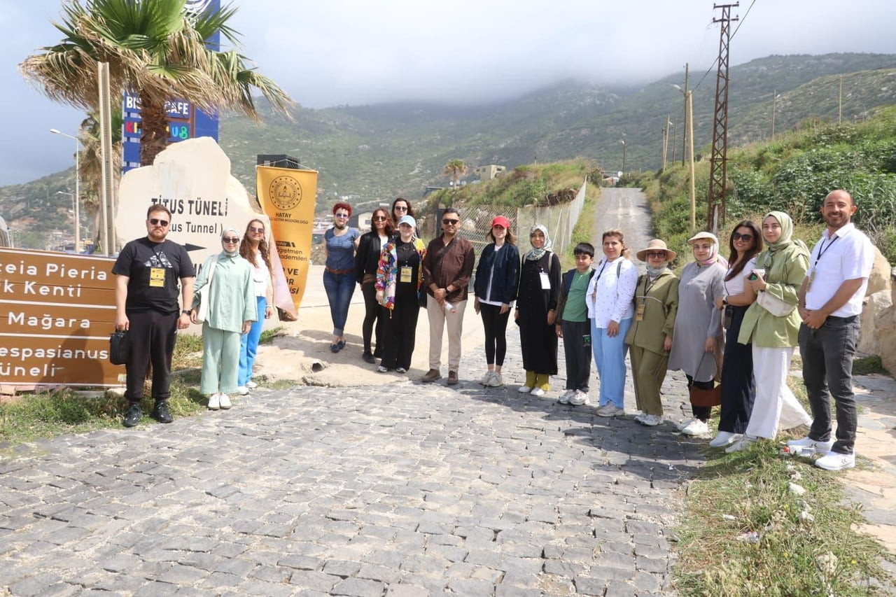 HATAY ÖĞRETMEN AKADEMİLERİ PROGRAMINA KATILAN ÖĞRETMENLER, SAMANDAĞ’DAKİ ÇEVLİK ÖRENYERİ VE ST....