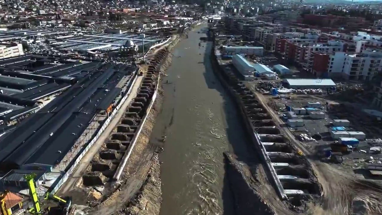 HATAY VALİSİ MUSTAFA MASATLI, ANTAKYA’NIN SİMGE DEĞERLERİNDEN OLAN ASİ NEHRİ’NDE YÜRÜTÜLEN ISLAH...