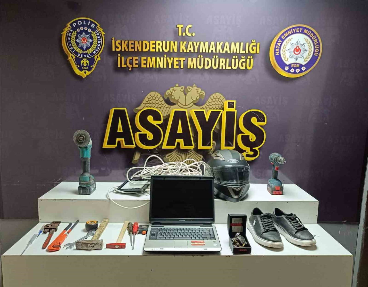 HATAY'DA 6 AYRI HIRSIZLIK OLAYINI GERÇEKLEŞTİREN 4 ŞAHIS ÇIKARILDIKLARI MAHKEMECE...