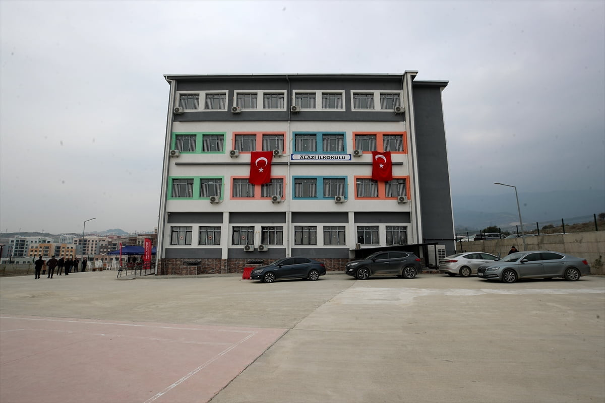 Hatay'da 6 Şubat 2023'te meydana gelen depremlerde yıkılan veya zarar gören eğitim yuvalarının...