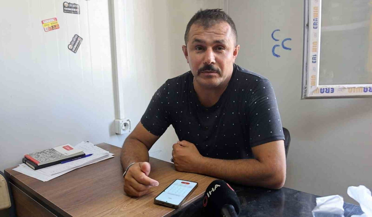 HATAY'DA 6 ŞUBAT DEPREMLERİNDE YAŞANAN İSİM KARIŞIKLIĞI SONRASI SİSTEME ÖLÜ OLARAK GİRİLEN AHMET...