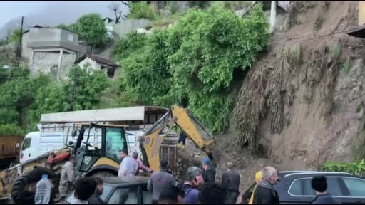 Hatay'da göçük meydana geldi: 2 kişiyi kurtarma çalışma sürüyor