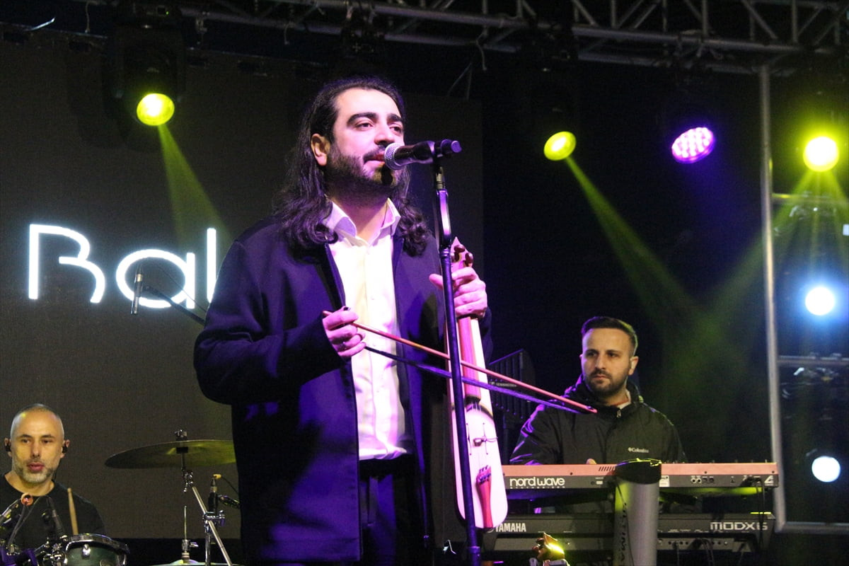 Hatay'ın İskenderun ilçesinde "İskenderun Gastronomi ve Yeni Yıl Şenliği" başladı. İskenderun...