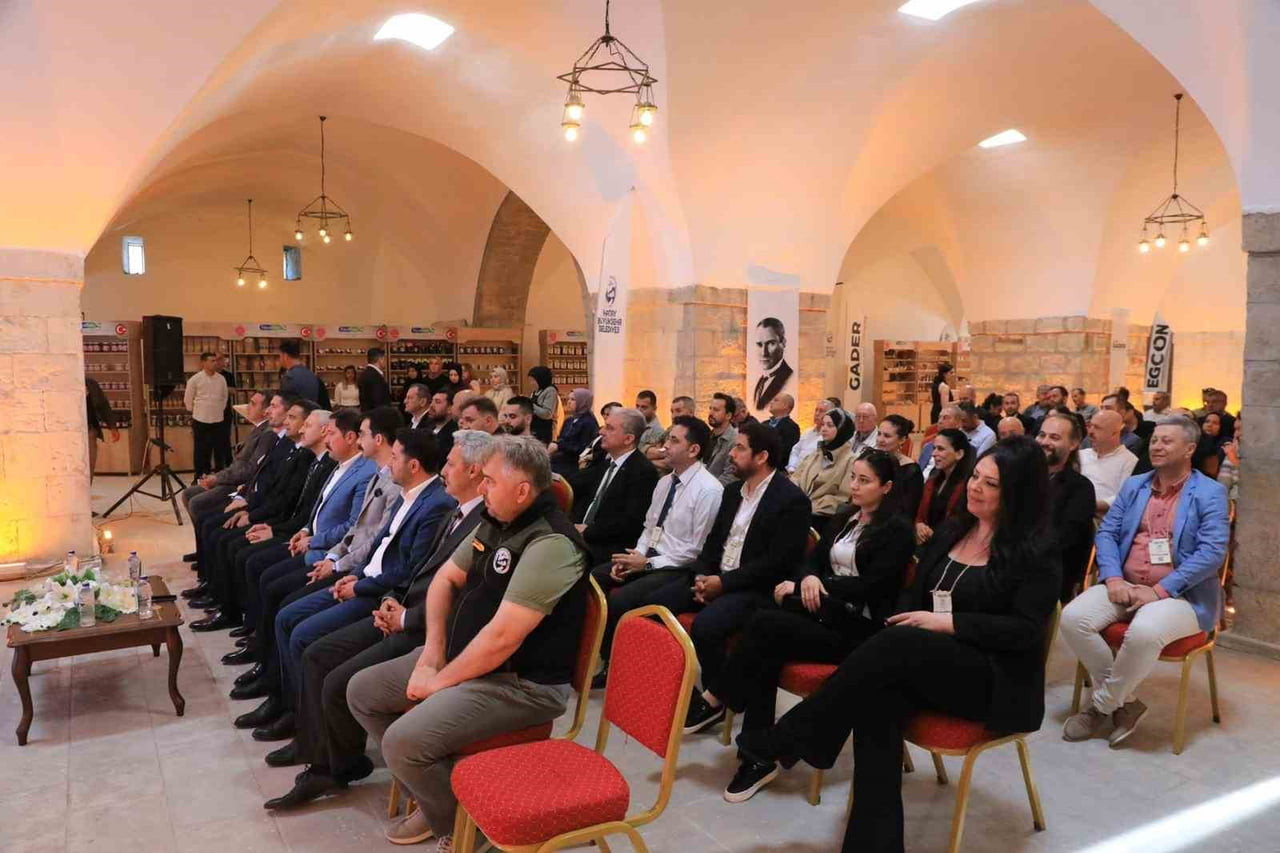 HATAY’DA DÜZENLENEN DENEYSEL GASTRONOMİ KONGRESİ, AKADEMİ VE GASTRONOMİ DÜNYASINI TARİHİ...